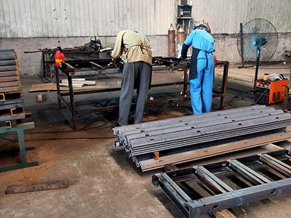 电力支架的作用 - 安平县澳达金属丝网制品有限公司图片2